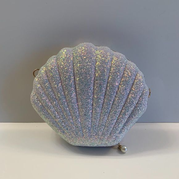 Glam Clam / Sparkle Seashell Crossbody Handbag in Pearl - Picture 3 of 9